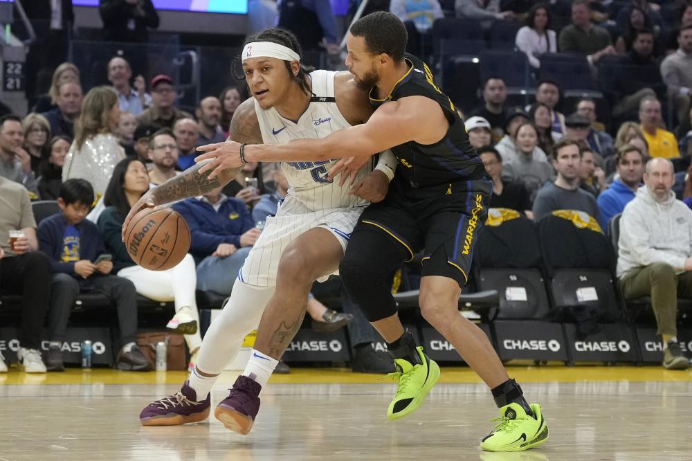 场地紧张而 场地紧张而